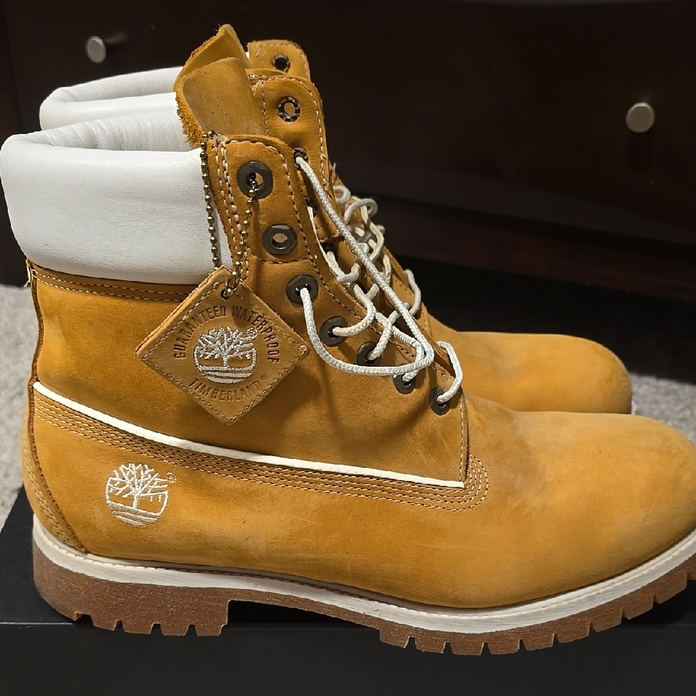 Timberland Waterproof Boots - Tan and White